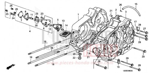 CARTER MOTEUR/POMPE A HUILE ST70K de 1989